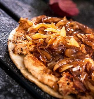 Cañón con Cebolla Caramelizada